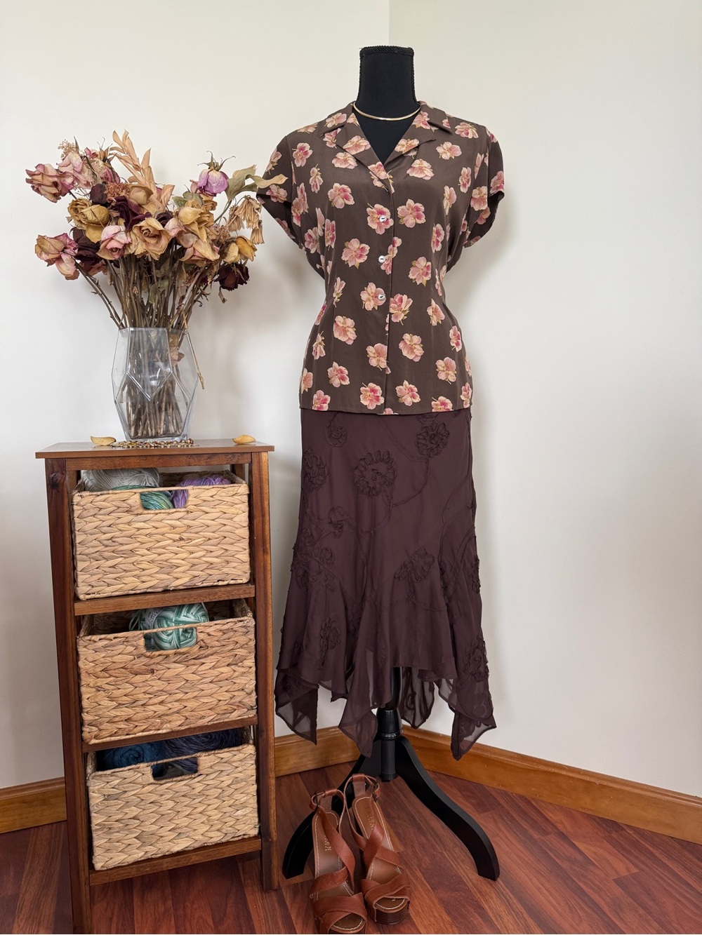 Vintage Inspired Brown Floral Button Up Top | US 12/UK 16